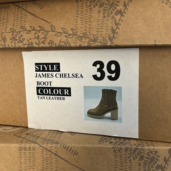 Free People Women's James Chelsea Tan Leather Lug Sole Chunky Heel Boots size 9 - Picture 8 of 10